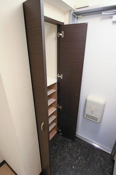 レオネクスト伊料東 収納