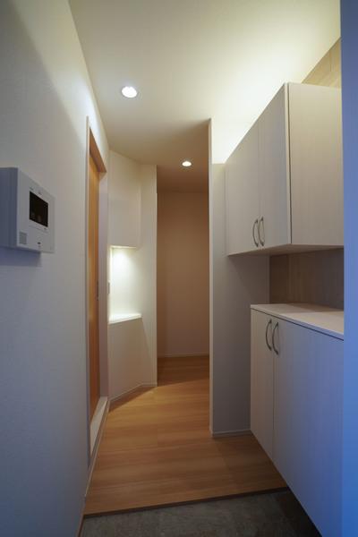 エストレーラ 玄関