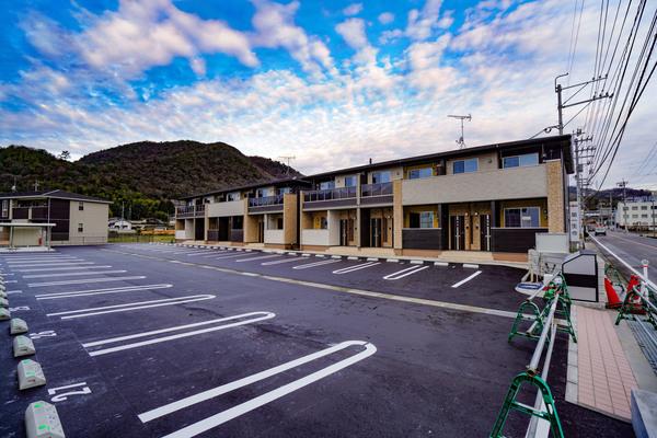 ルーチェ　ソラーレB 外観