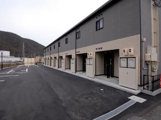 レオパレスnew伊部 外観