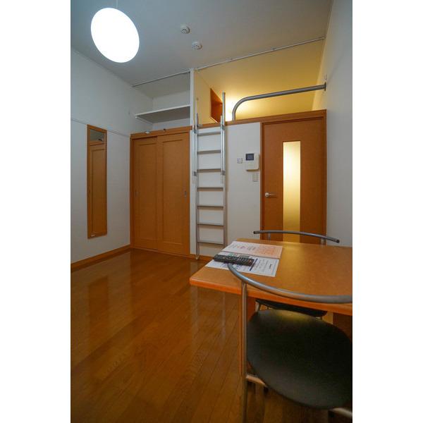 レオパレスカラマス リビング
