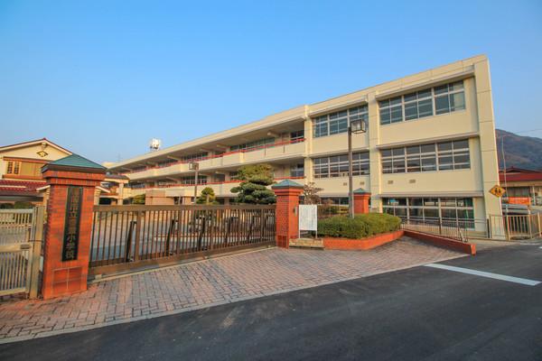 備前市立香登小学校：1406m
