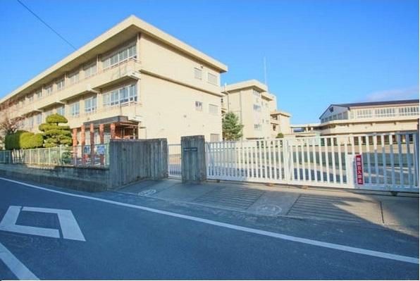 岡山市立宇野小学校：470m