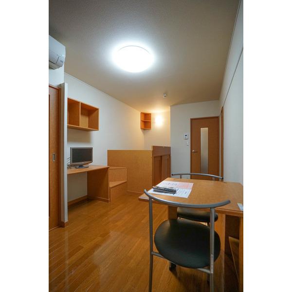 レオパレス金岡東町 リビング