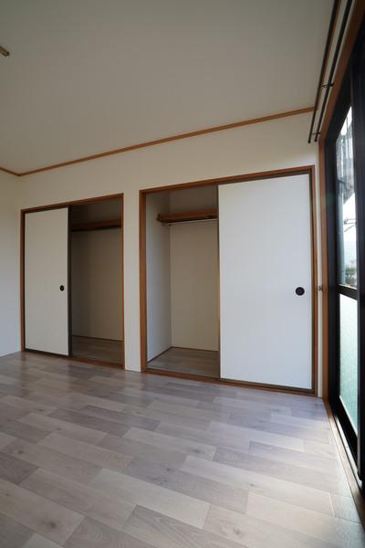 ヴィルヌーブB棟 収納