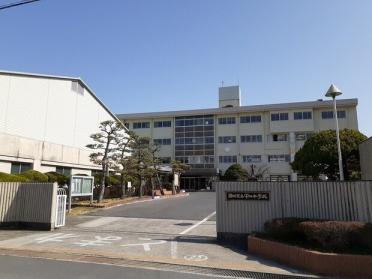 岡山市立中山小学校：1800m