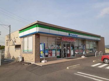 ファミリーマート岡山片岡店：550m