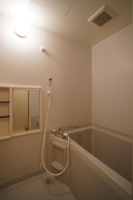 フローラル東岡山A 部屋画像