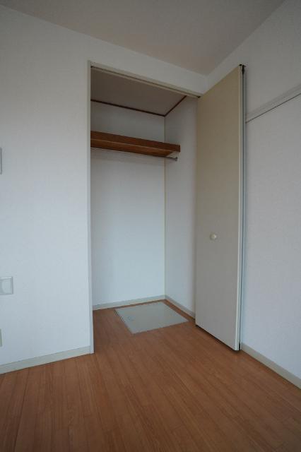 フローラル東岡山A 部屋画像