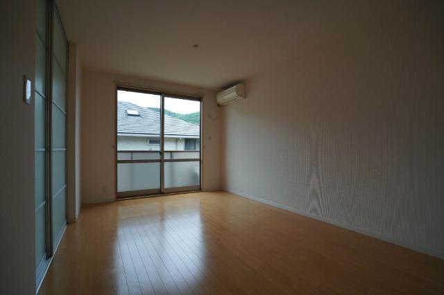 ソレアード操山 D棟 部屋画像