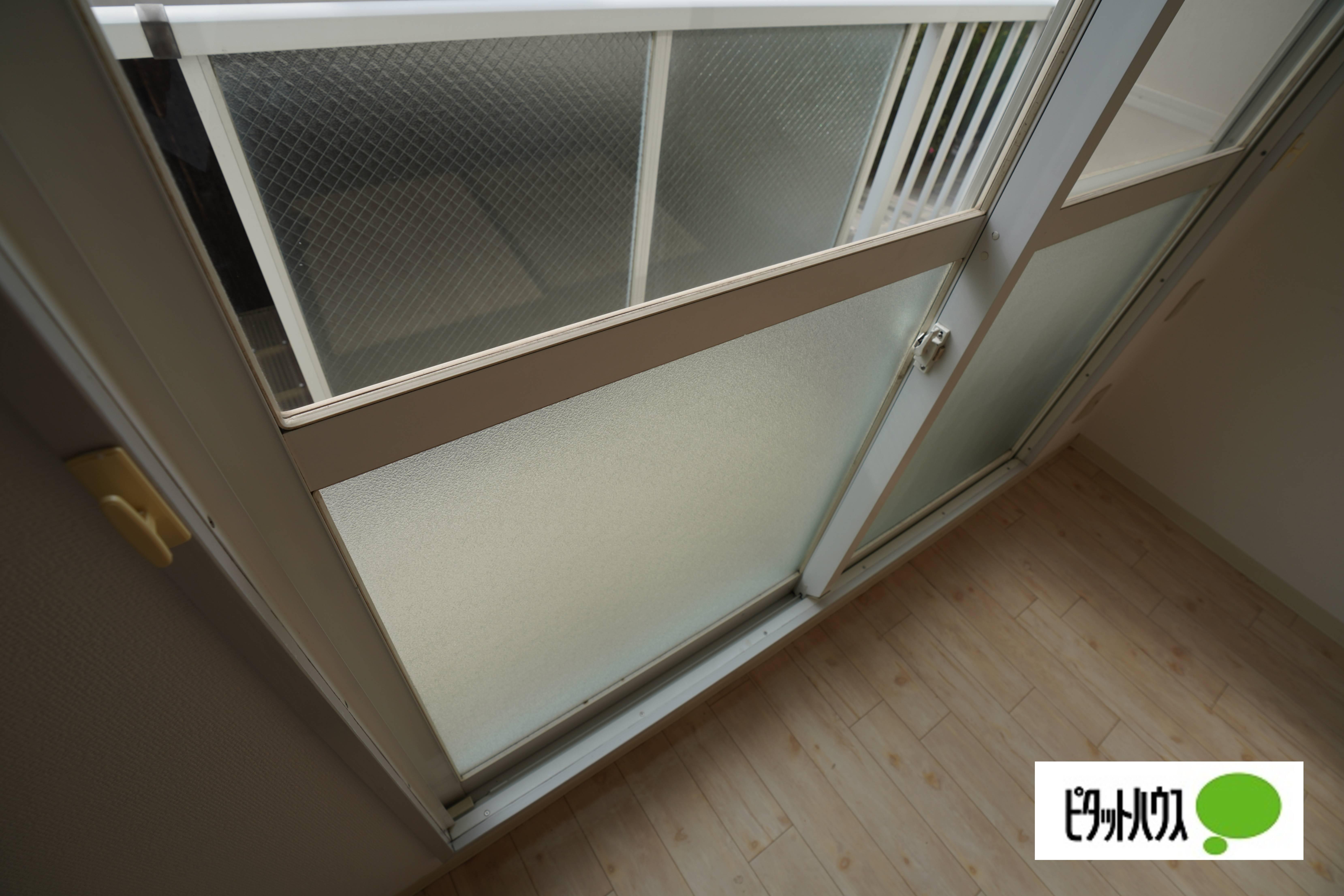 クイーンパレス 部屋画像