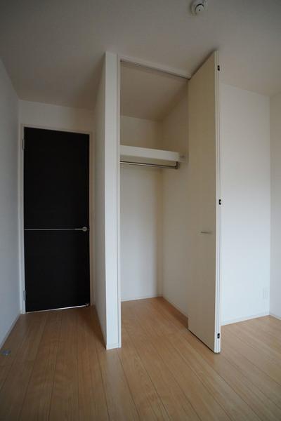 ファミリーヒルズ B棟 部屋画像