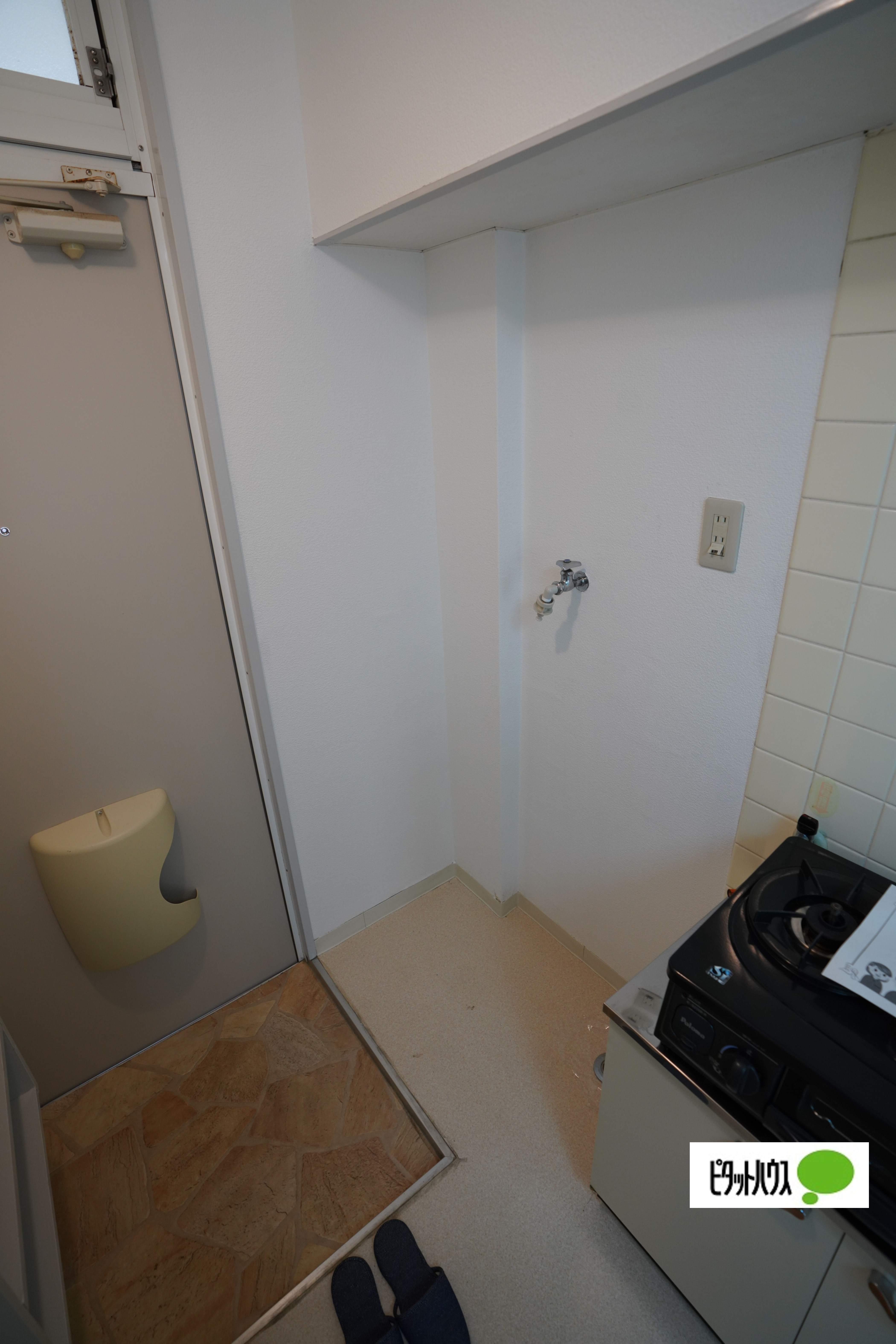 クイーンパレス 部屋画像