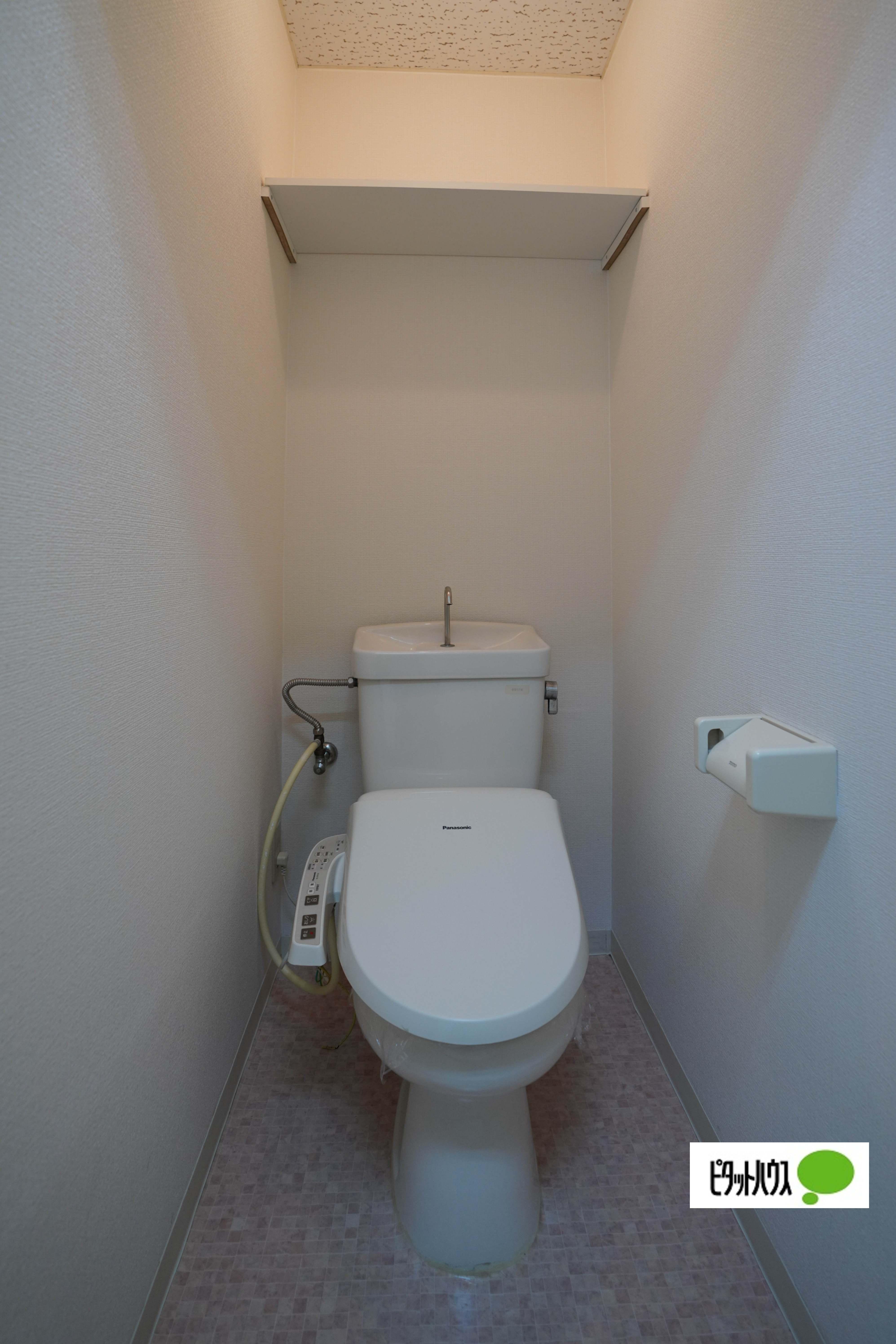 クイーンパレス 部屋画像