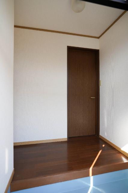 瀬戸町沖借家(南側中) 部屋画像