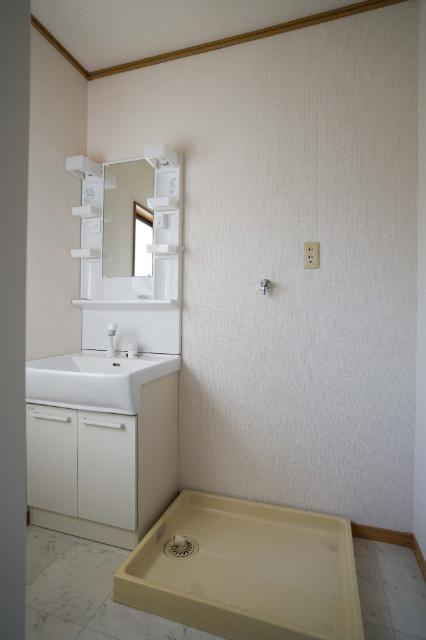瀬戸町沖借家(南側中) 部屋画像