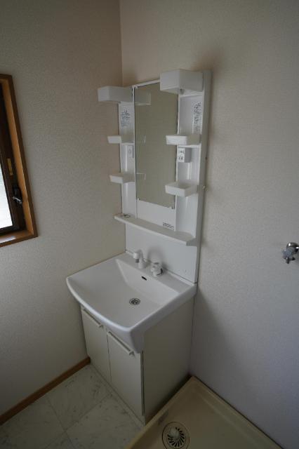 瀬戸町沖借家(南側中) 部屋画像