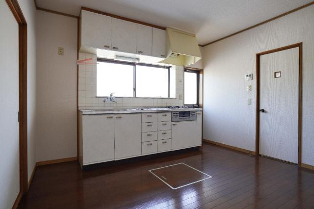 瀬戸町沖借家(南側中) 部屋画像