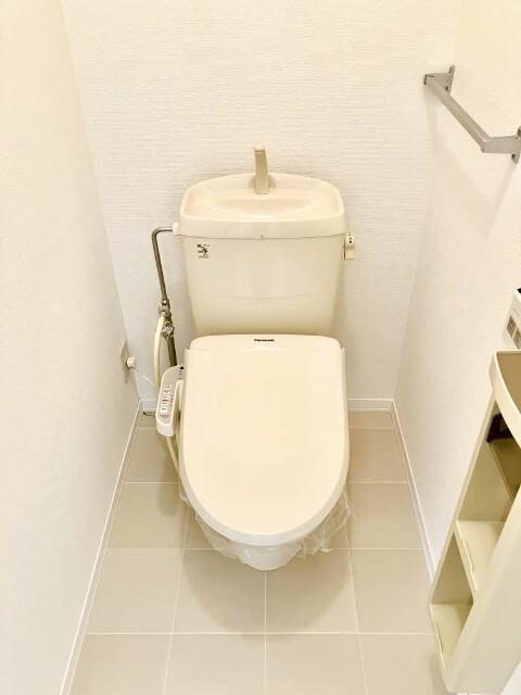 ヴィレッジ高島 A棟 トイレ