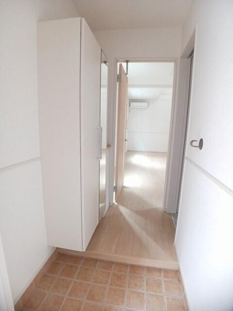 薊（101） 玄関