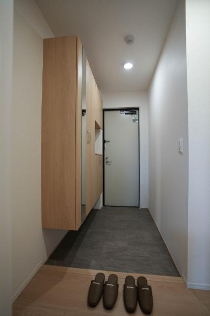 ル　コンテ 玄関