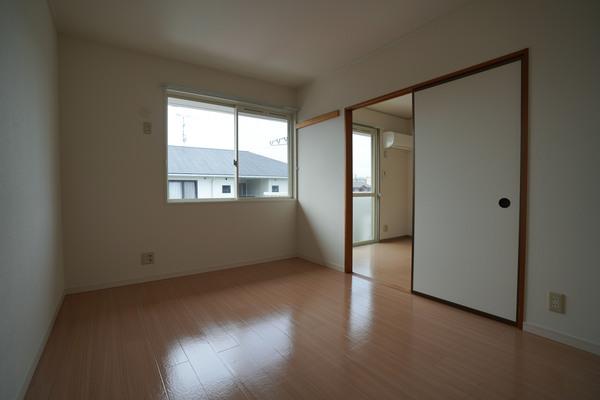 クレールシャトー吉田B棟 部屋画像