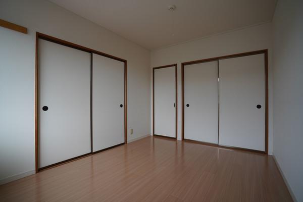クレールシャトー吉田B棟 部屋画像