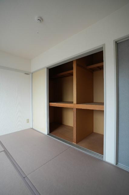 イスタナイマオカB棟（B102） 収納