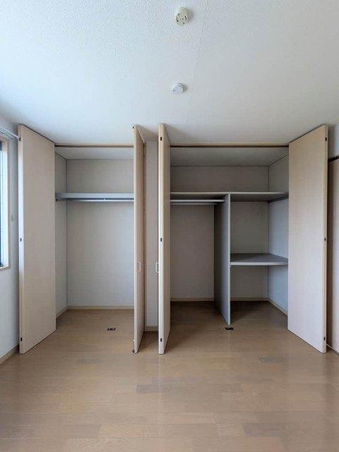 フレンチ・モモ 収納