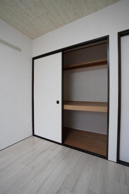 アーバン・ハイツ松新Ⅰ　C棟 収納