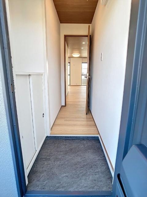 さつきマンション 玄関