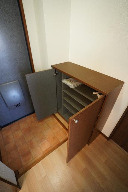 ミニヨンハイツ　B棟 収納