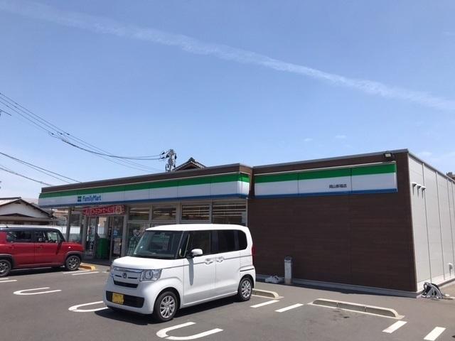 ファミリーマート　新福店：550m