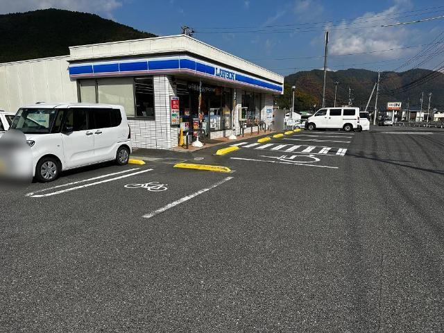ローソン岡山御津店：1171m