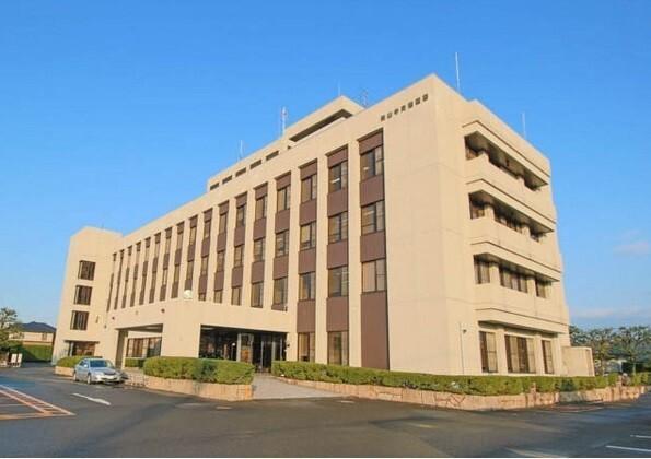 岡山中央警察署：1833m