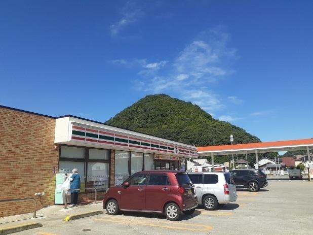 セブンイレブンさん：270m