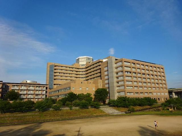 独立行政法人国立病院機構岡山医療センター：879m