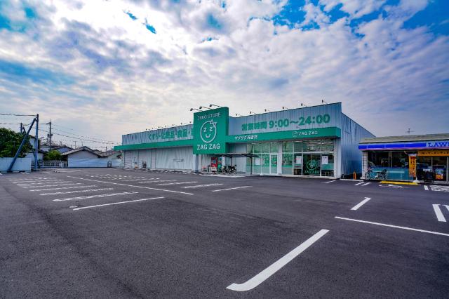 ザグザグ海吉店：471m