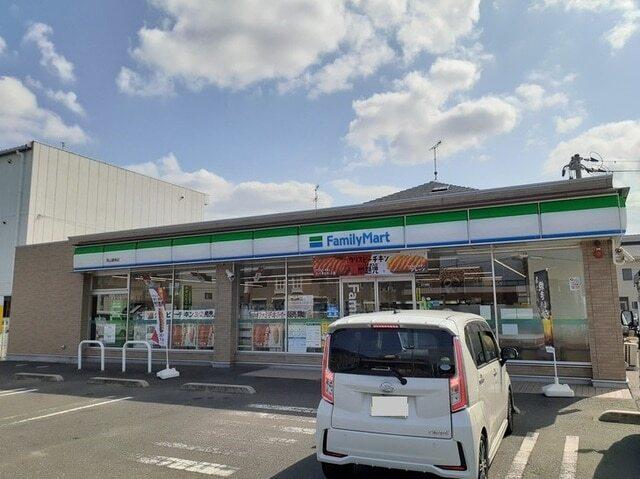 ファミリーマート岡山御南店：230m