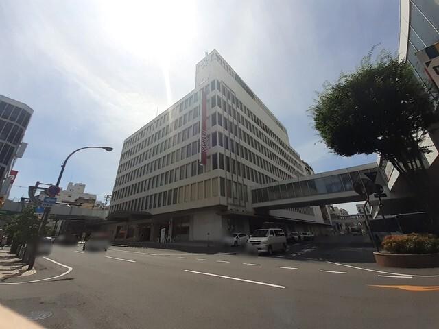 天満屋岡山店：800m
