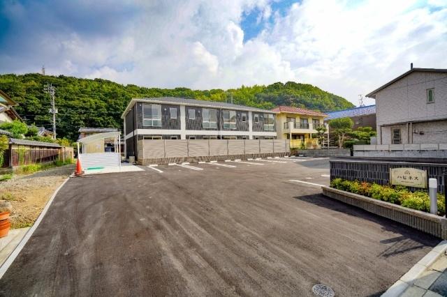 ハピネス（101） 駐車場