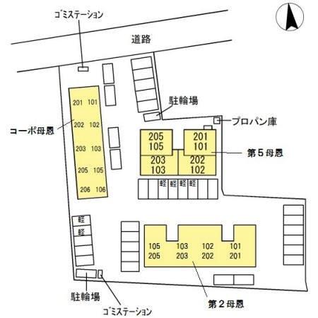 コーポ母恩 駐車場