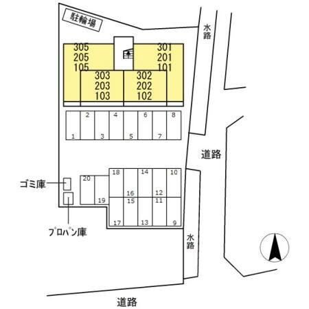 Cardano 駐車場