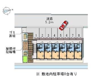 レオパレステラ 駐車場