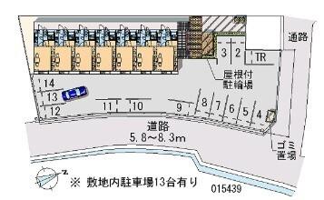 レオパレス南古都 駐車場