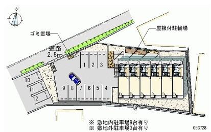レオネクストルミエールⅡ 駐車場