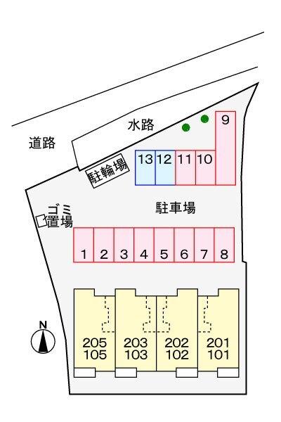 ベアトリーチェ 駐車場