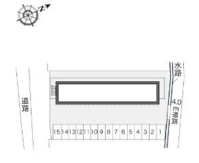 レオパレスシャンテ 駐車場