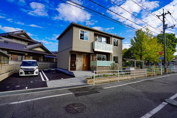 シャーメゾン東川原 物件画像