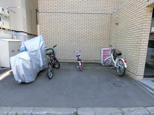 グランドールひばりが丘 駐車場